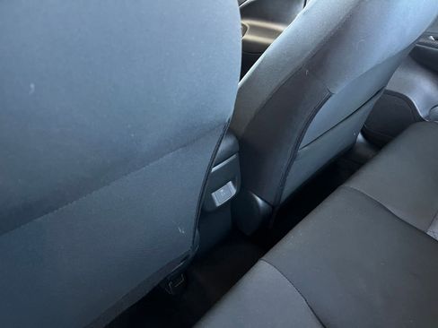 Used 2025 Nissan Versa SV image 23