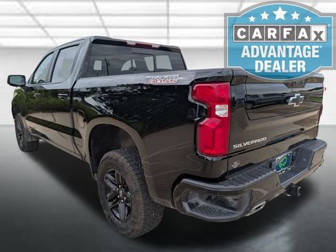 Used 2024 Chevrolet Silverado 1500 LT Trail Boss w/ LT Trail Boss Premium Package AWD/4WD image 2