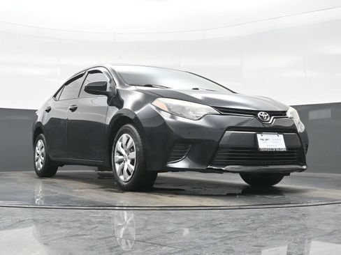Used 2015 Toyota Corolla LE FWD image 33