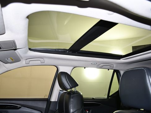 Used 2025 Honda Pilot Touring image 39