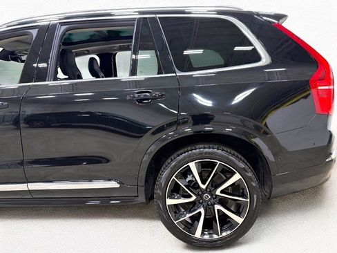 Used 2023 Volvo XC90 B6 Plus w/ Protection Package image 5