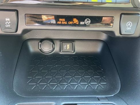 Used 2025 Toyota RAV4 LE FWD image 38