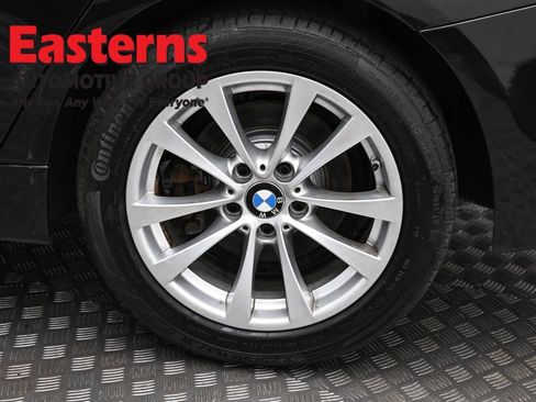 Used 2017 BMW 320i xDrive Sedan AWD/4WD image 34