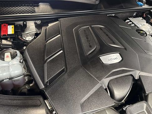 Used 2019 Porsche Cayenne AWD/4WD image 37