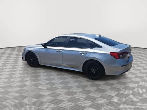 Used 2023 Honda Civic Sport image 6