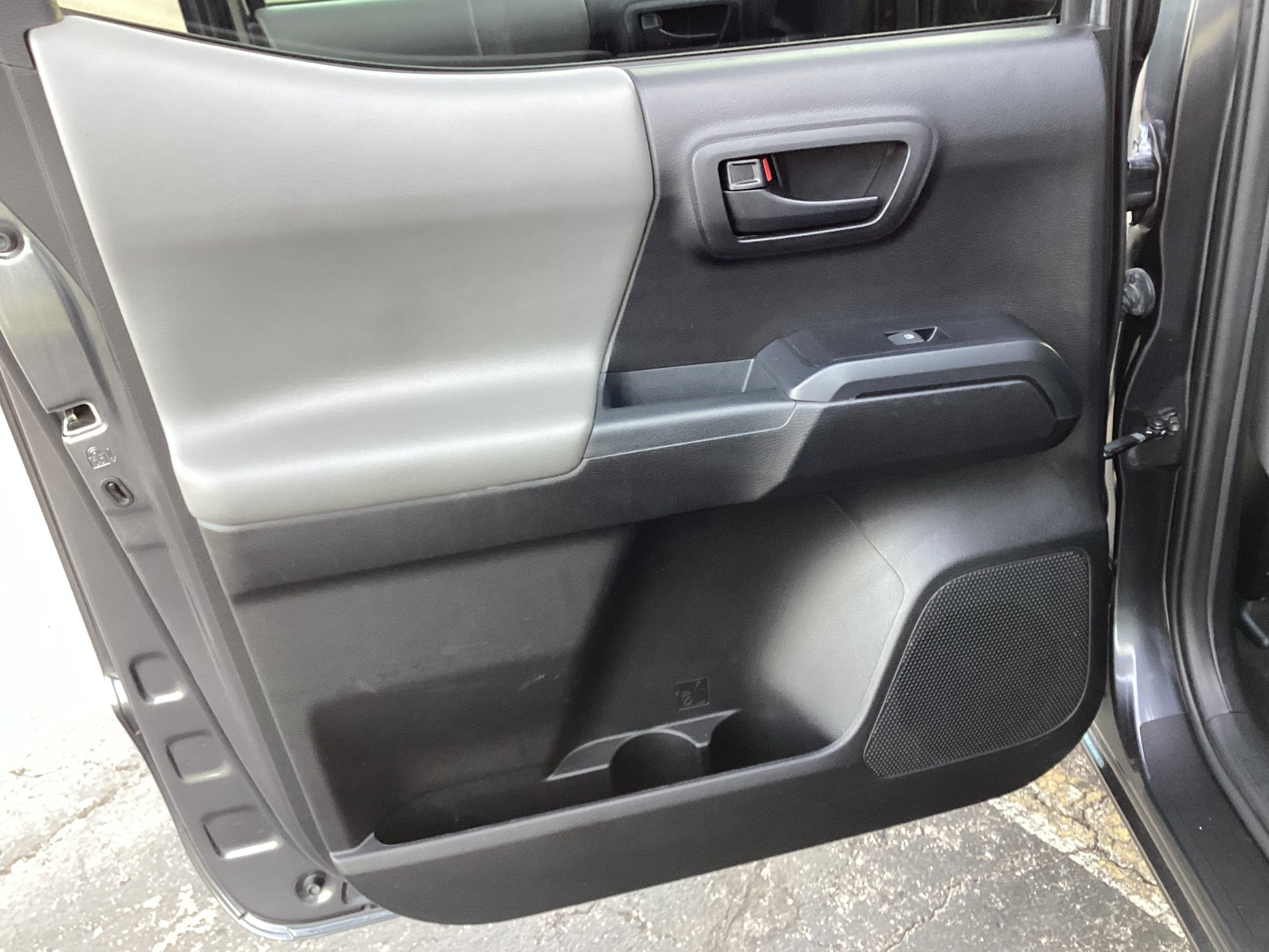 Certified 2021 Toyota Tacoma SR AWD/4WD image 14