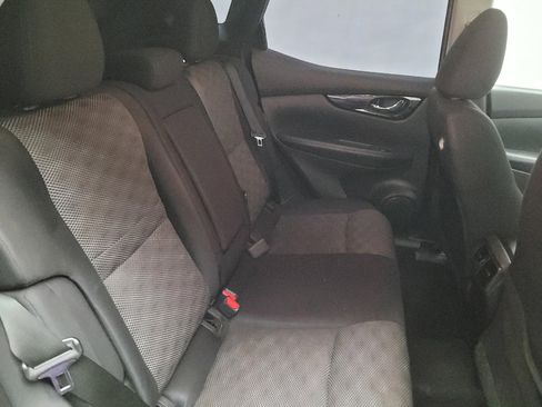Used 2021 Nissan Rogue Sport SV FWD image 19