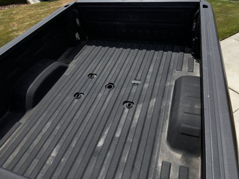 Used 2024 Chevrolet Silverado 2500 LTZ w/ LTZ Convenience Package AWD/4WD image 33