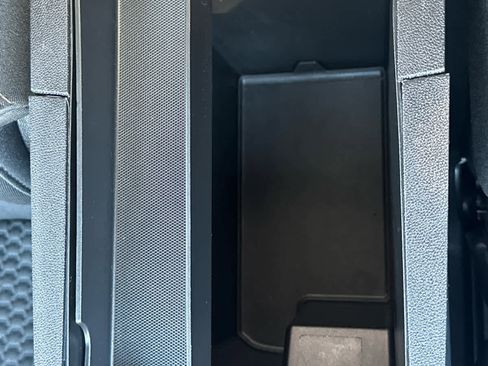 Used 2018 GMC Terrain SLE image 37