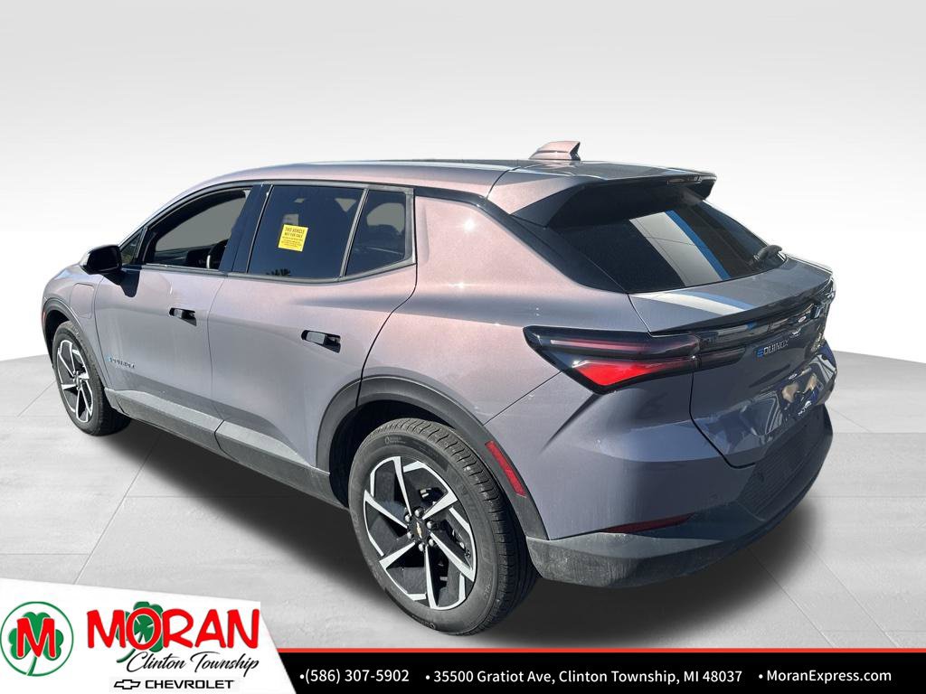 Used 2025 Chevrolet Equinox EV LT w/ Comfort Package FWD image 3