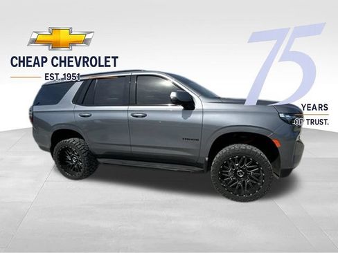 Used 2021 Chevrolet Tahoe RST w/ Luxury Package AWD/4WD image 7