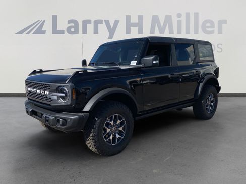 New 2025 Ford Bronco Badlands image 1