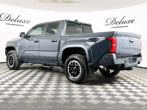 Used 2024 Toyota Tacoma TRD Off-Road w/ TRD Off Road Premium Package image 4