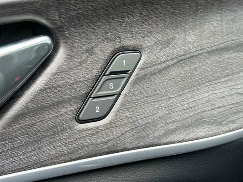 New 2025 Jeep Grand Cherokee Limited image 23