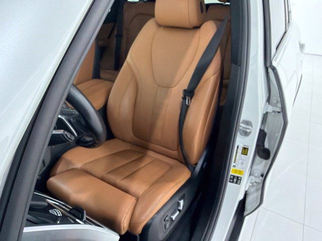 Used 2019 BMW X5 xDrive40i w/ Premium Package 2 AWD/4WD image 28