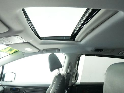 Used 2022 Honda Odyssey EX-L image 16