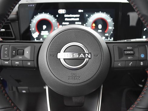 New 2026 Nissan Kicks SR w/ Cold Weather Package AWD/4WD image 30