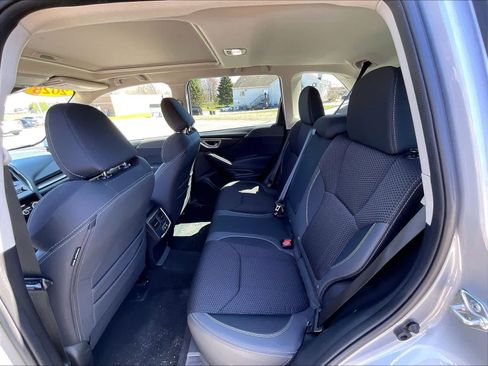 Used 2023 Subaru Forester Premium AWD/4WD image 14