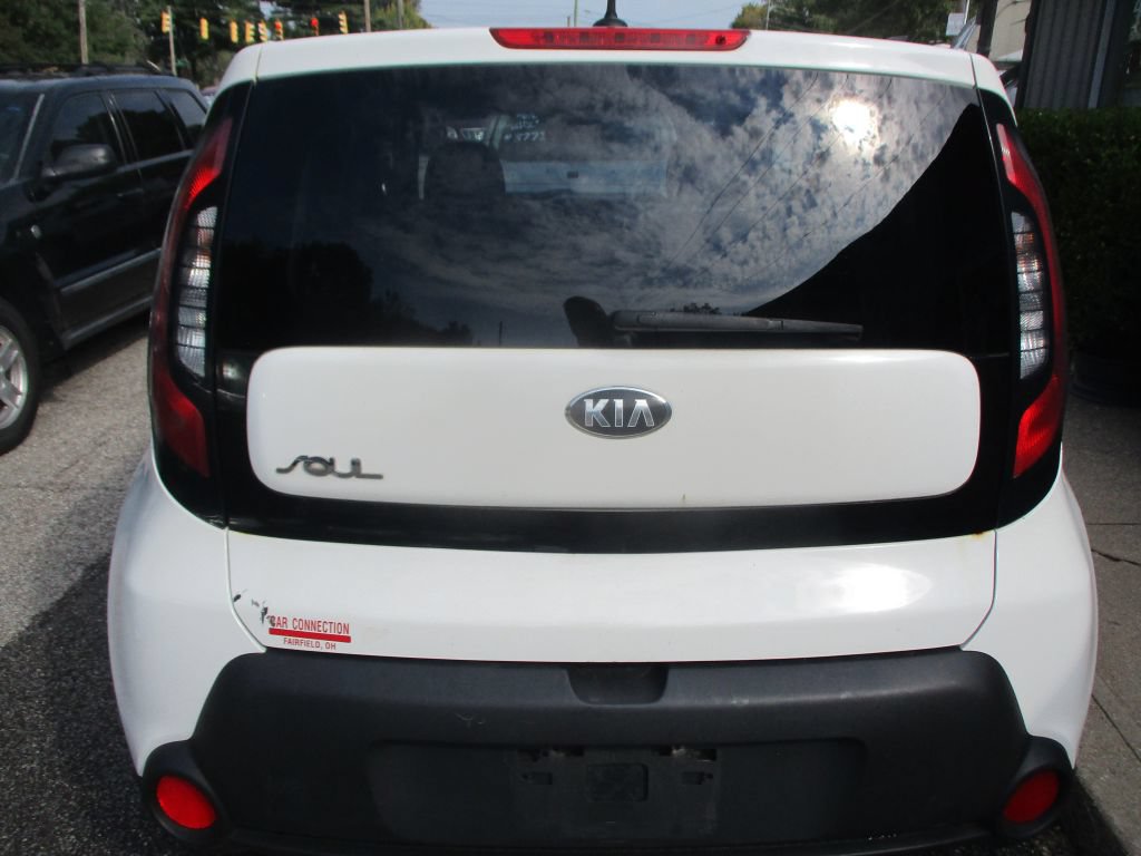 Used 2014 Kia Soul + FWD image 5