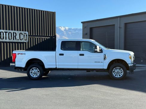 Used 2019 Ford F350 XLT w/ XLT Value Package image 3