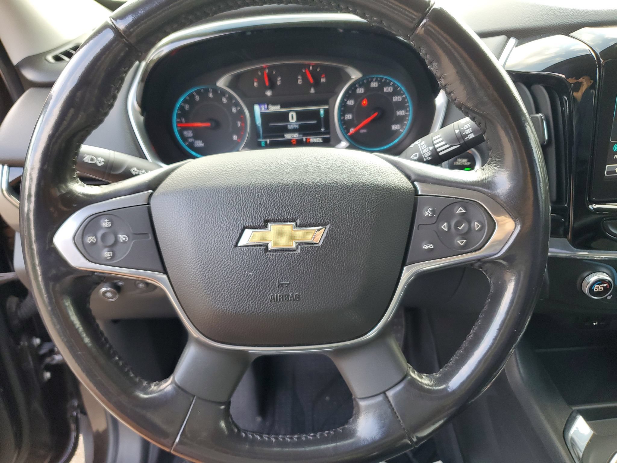 Used 2018 Chevrolet Traverse LT FWD image 19