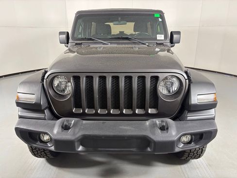 Used 2021 Jeep Wrangler Unlimited Sport AWD/4WD image 3
