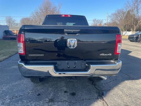 Used 2024 RAM 2500 Big Horn w/ Bed Utility Group image 11