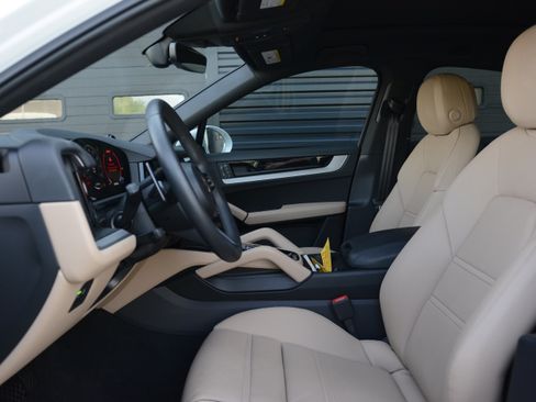 Certified 2026 Porsche Cayenne Coupe AWD/4WD image 15
