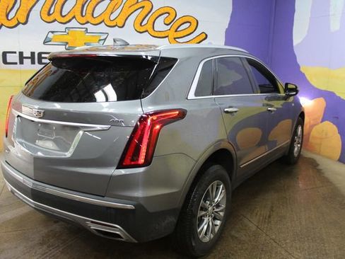 Used 2021 Cadillac XT5 Premium Luxury w/ LPO, Floor Liner Package AWD/4WD image 8