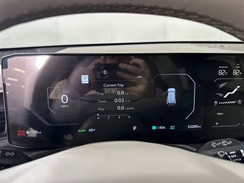 Used 2024 Kia EV9 Wind image 17