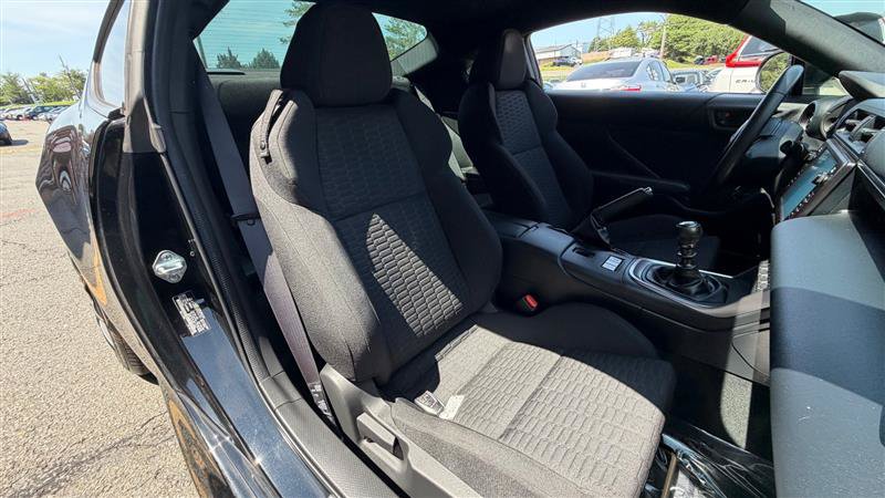 Used 2023 Toyota GR86 RWD image 14
