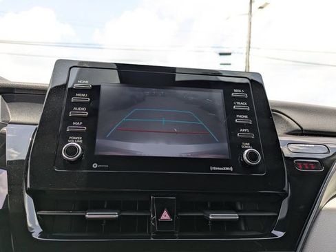 Used 2021 Toyota Camry SE FWD image 22