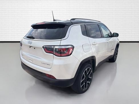 Used 2018 Jeep Compass Limited AWD/4WD image 8