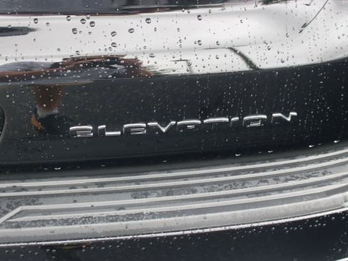 Used 2026 GMC Yukon Elevation AWD/4WD image 12