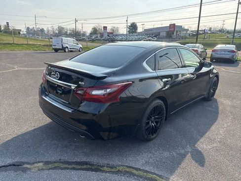 Used 2017 Nissan Altima 2.5 SR w/ Midnight Edition Package image 8