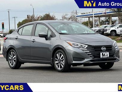 New 2025 Nissan Versa SV w/ Trunk Package