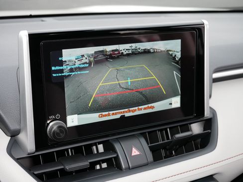 Certified 2025 Toyota RAV4 XLE w/ Convenience Package image 30