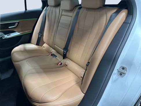 Used 2026 Mercedes-Benz E 450 4MATIC Sedan image 33