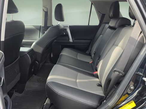 Used 2022 Toyota 4Runner SR5 Premium image 15