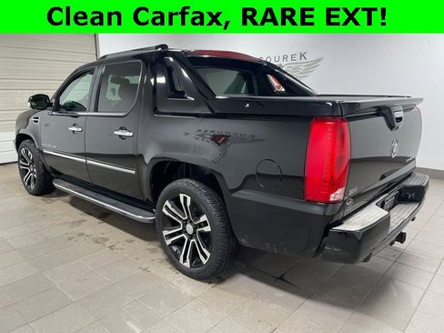 Used 2011 Cadillac Escalade EXT Luxury image 4