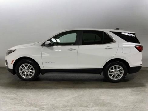 Used 2023 Chevrolet Equinox LT image 1