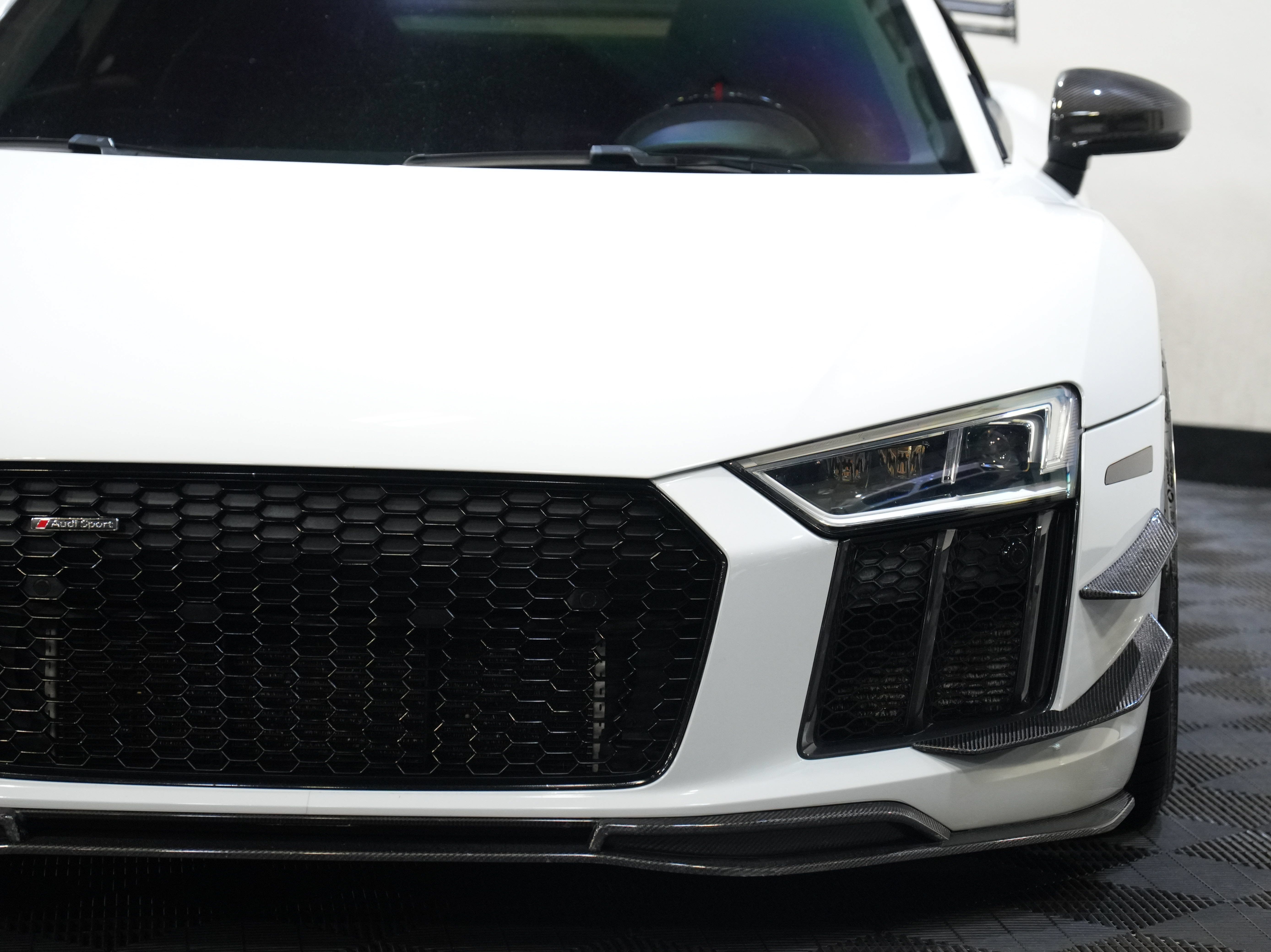 Used 2017 Audi R8 V10 plus AWD/4WD image 10