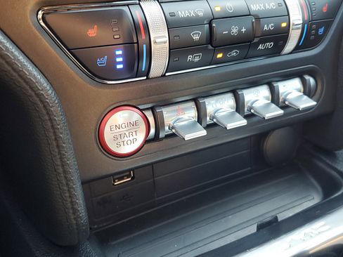 Used 2021 Ford Mustang Premium image 30