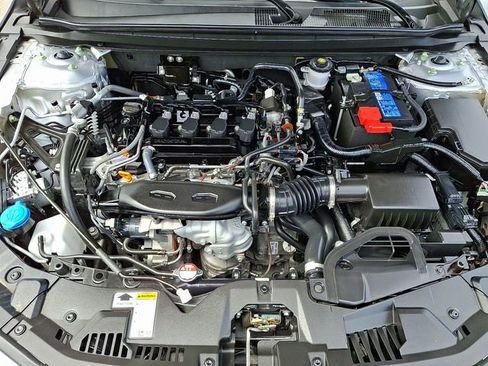 Used 2025 Honda Accord SE image 32