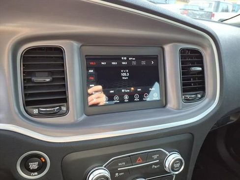 Used 2022 Dodge Charger SXT w/ Blacktop Package image 22