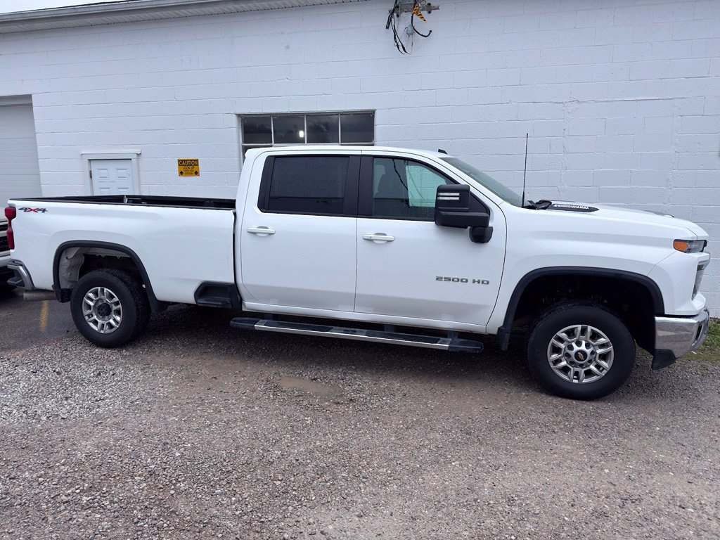 Used 2025 Chevrolet Silverado 2500 LT w/ Convenience Package AWD/4WD image 39