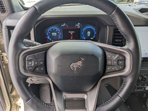 Used 2025 Ford Bronco Badlands w/ Sasquatch Package AWD/4WD image 32
