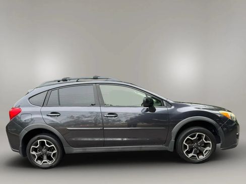 Used 2014 Subaru Crosstrek 2.0i Premium w/ Moonroof Package AWD/4WD image 2