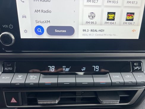 Used 2025 Toyota Camry LE image 37