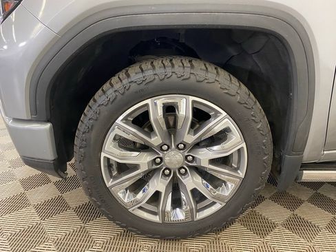 Used 2024 GMC Sierra 1500 Denali AWD/4WD image 9
